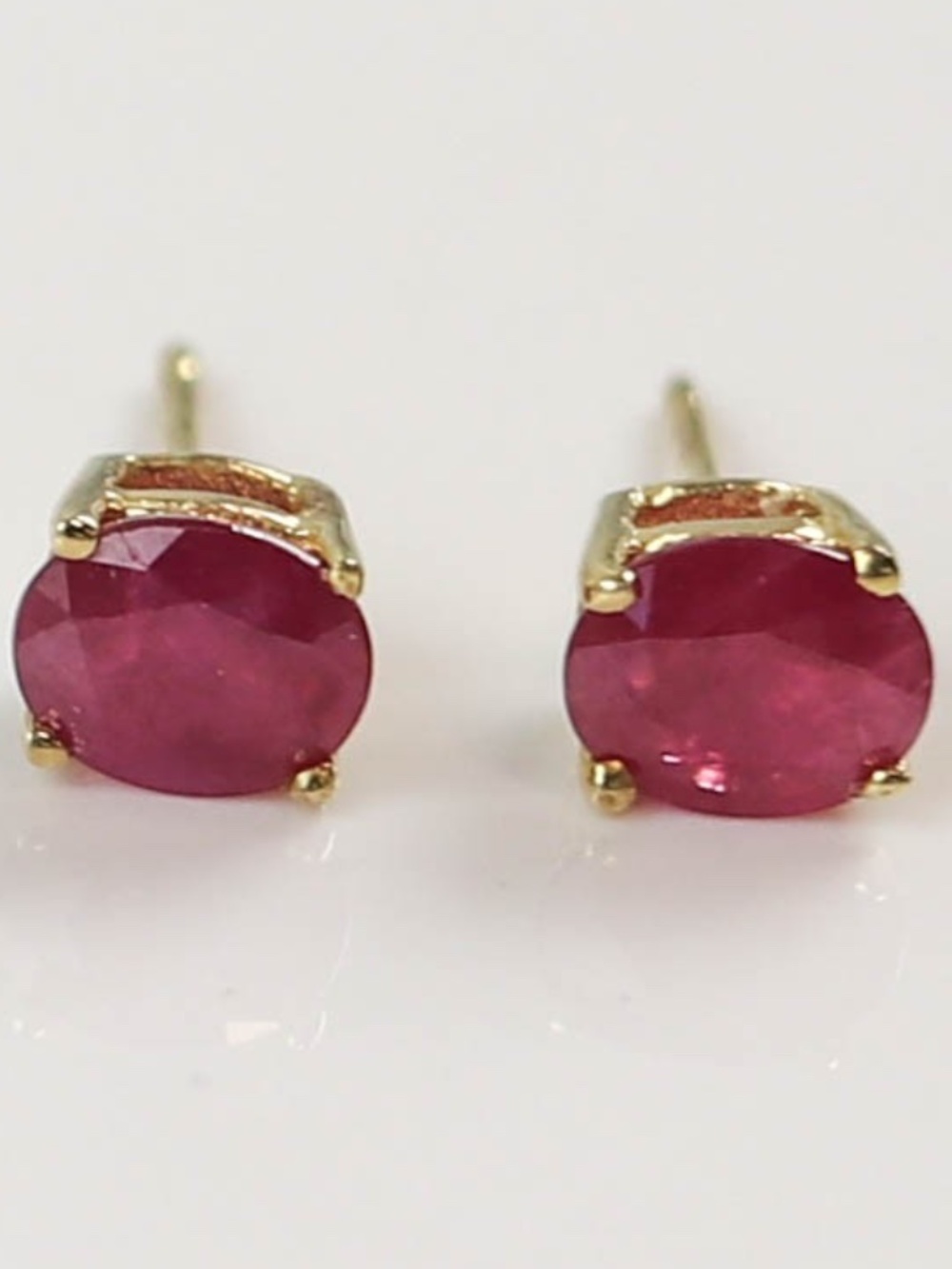 14k Yellow Gold Oval Cut Ruby Stud Earrings w/o Original Backs